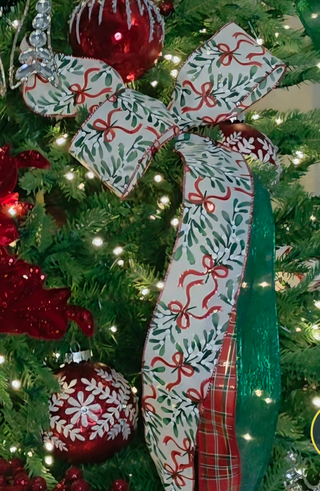 Joyful Traditions Bundle of Bows