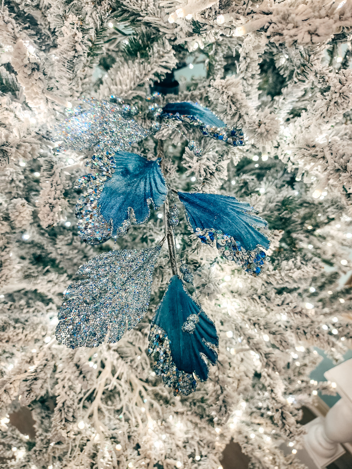 Blue branch leaves 31-inch set of 6