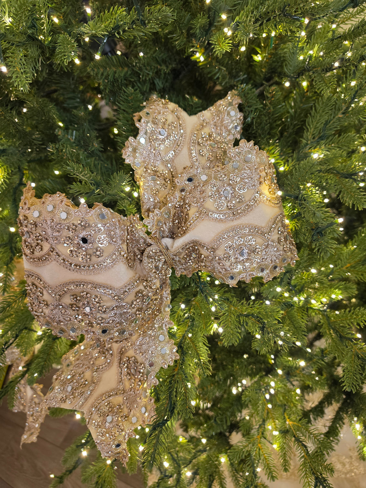 Large Gold Bows set of 4