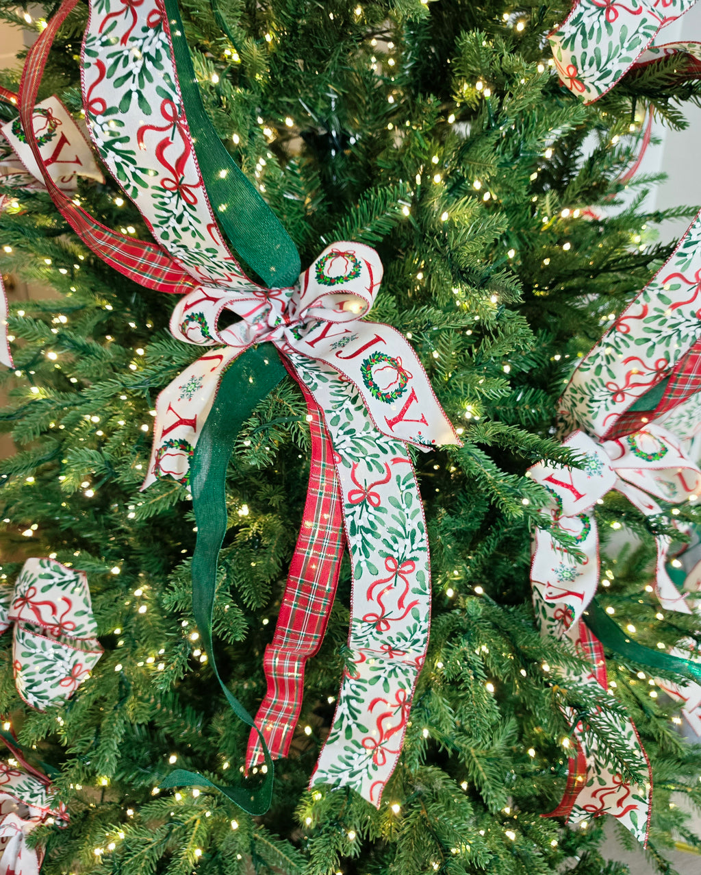 Joyful Traditions Bundle of Bows